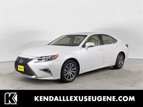Used 2018 Lexus ES 300h image 1