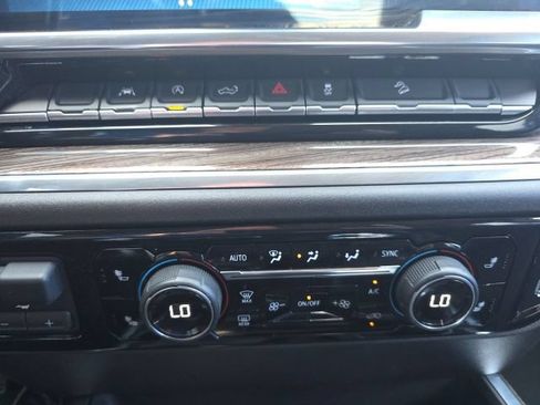 Used 2025 Chevrolet Silverado 1500 RST AWD/4WD image 25
