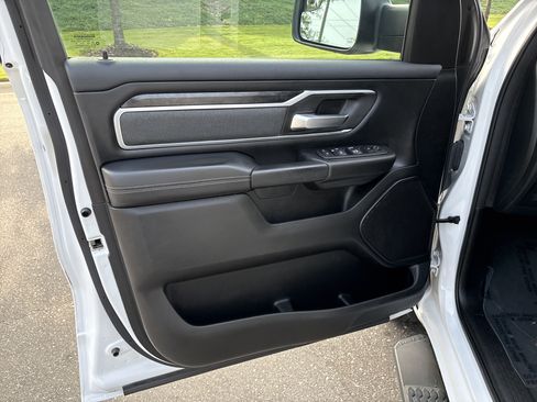 Used 2023 RAM 1500 Big Horn AWD/4WD image 15