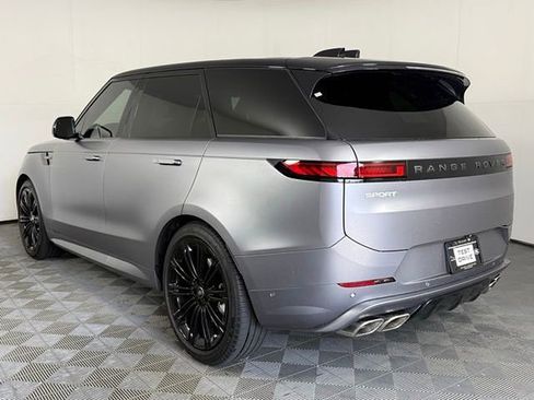 Used 2025 Land Rover Range Rover Sport Autobiography AWD/4WD image 4