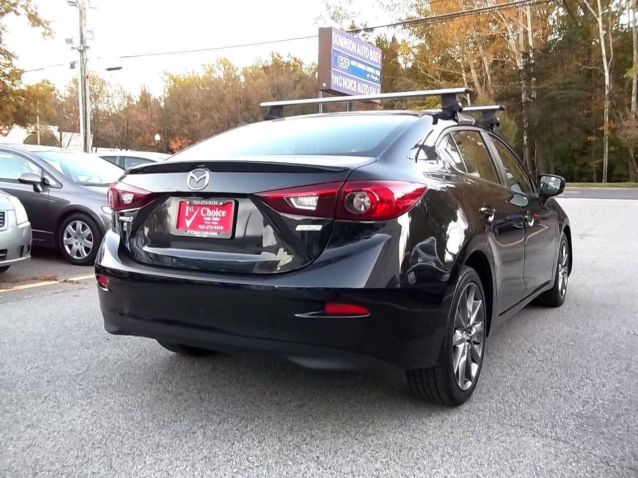 Used 2018 MAZDA MAZDA3 Touring FWD image 3