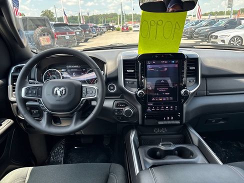 Used 2025 RAM 1500 Big Horn AWD/4WD image 18