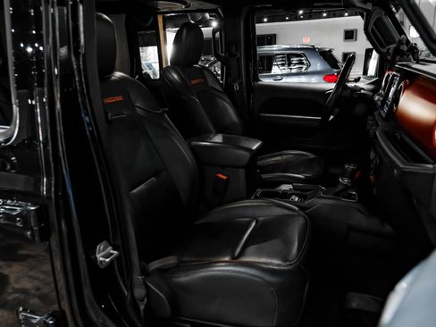 Used 2019 Jeep Wrangler Unlimited Rubicon AWD/4WD image 39
