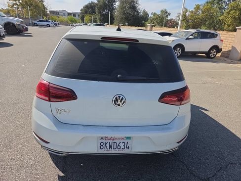 Used 2019 Volkswagen Golf S FWD image 4