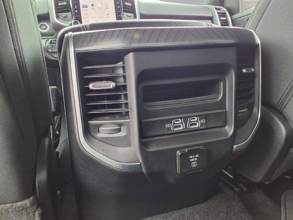 Used 2025 RAM 1500 Big Horn AWD/4WD image 23