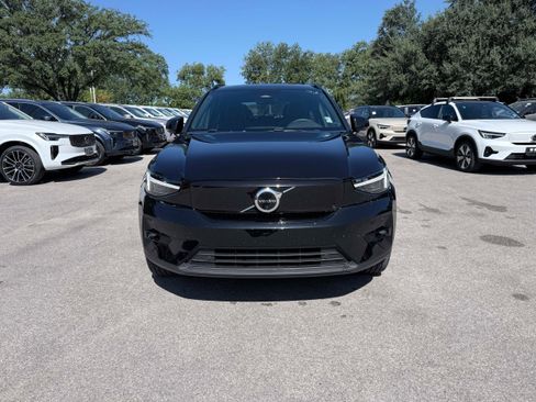 Certified 2023 Volvo XC40 Recharge Ultimate w/ Protection Package Premier AWD/4WD image 8