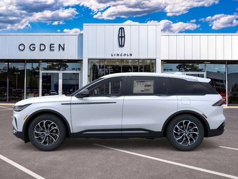 New 2026 Lincoln Nautilus Premier AWD/4WD image 3