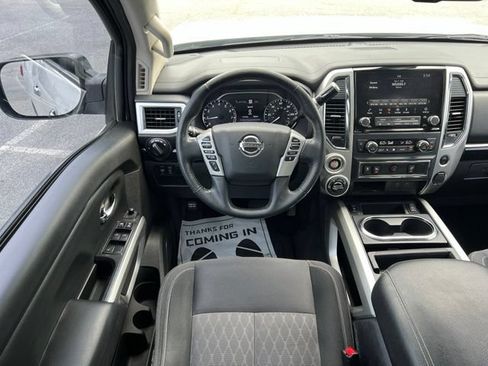 Used 2021 Nissan Titan SV w/ SV Convenience Package AWD/4WD image 29