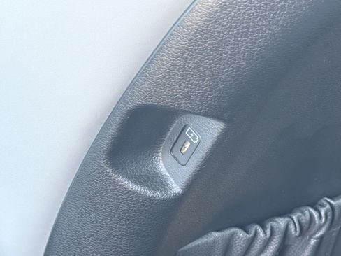 Certified 2025 Hyundai Palisade SEL FWD image 31