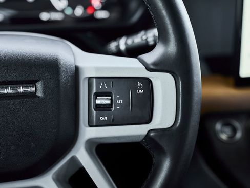 Used 2023 Land Rover Defender 130 X-Dynamic SE image 19