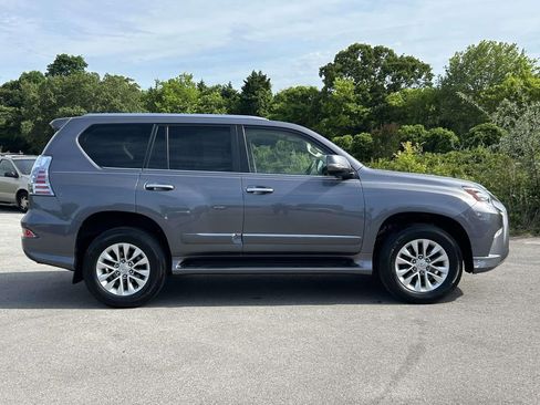 Used 2016 Lexus GX 460 w/ Premium Package AWD/4WD image 2