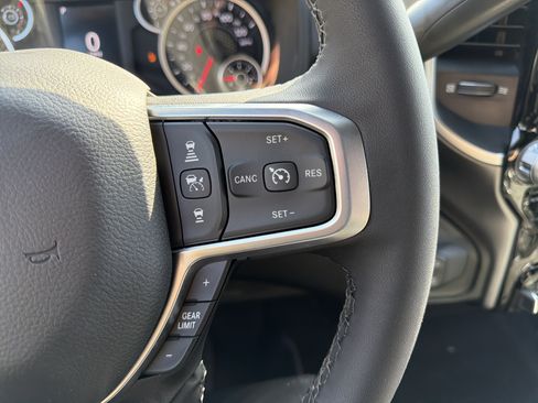 Used 2025 RAM 2500 Big Horn AWD/4WD image 19