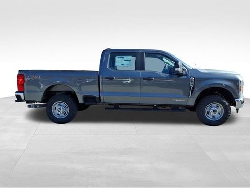 New 2026 Ford F350 XL w/ XL Off-Road Package AWD/4WD image 13