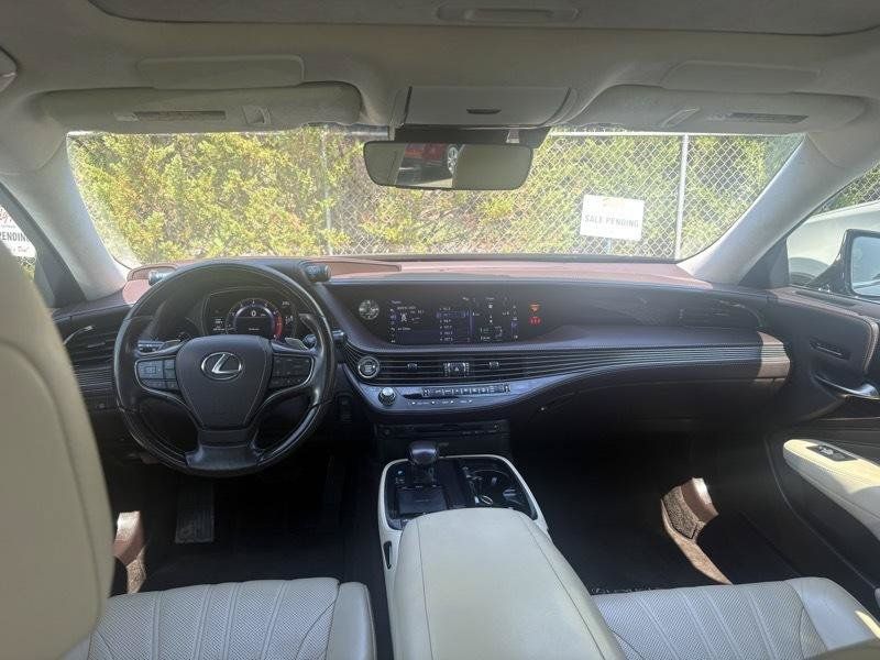 Used 2018 Lexus LS 500 w/ Interior Upgrade Package RWD image 24