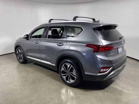 Used 2019 Hyundai Santa Fe FWD w/ Cargo Package image 5