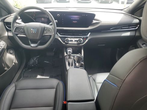 Used 2025 Buick Envista Sport Touring w/ Convenience I Package FWD image 15