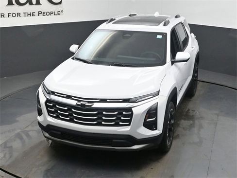 New 2026 Chevrolet Equinox LT w/ Convenience Package II image 24