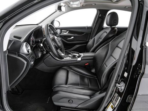 Used 2017 Mercedes-Benz GLC 300 4MATIC Coupe image 29