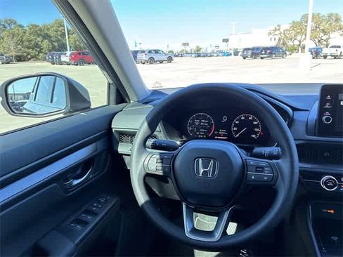 Certified 2026 Honda CR-V LX image 31