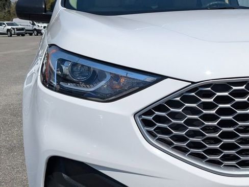 Used 2023 Ford Edge SE AWD/4WD image 10