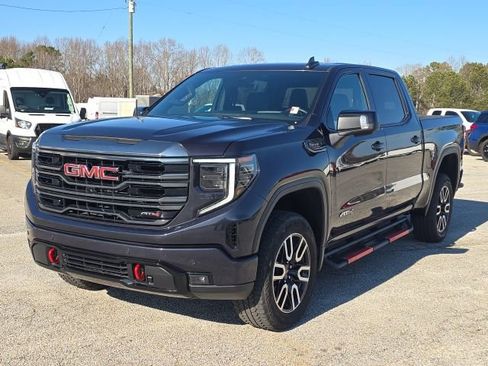 Used 2023 GMC Sierra 1500 AT4 w/ Technology Package image 1