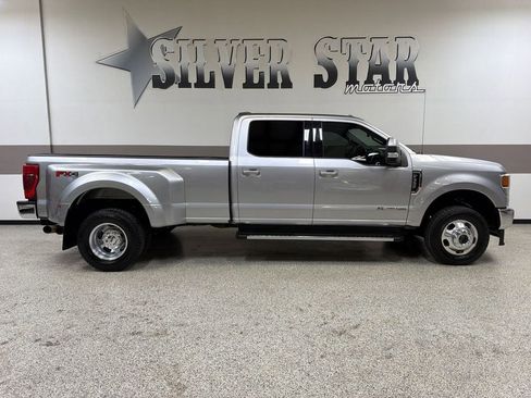 Used 2021 Ford F350 Lariat w/ Lariat Value Package AWD/4WD image 28
