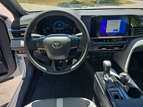 New 2026 Toyota Camry SE FWD image 15
