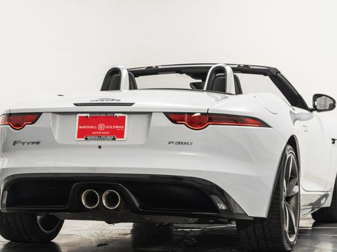 Used 2019 Jaguar F-TYPE R-Dynamic image 9