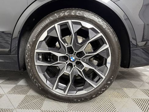 Used 2026 BMW X7 xDrive40i w/ M Sport Package image 21