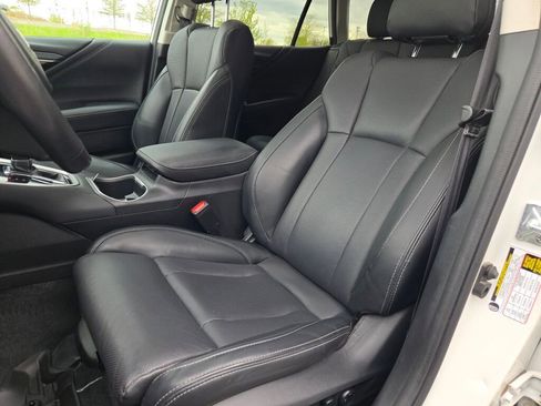 Used 2023 Subaru Outback Limited XT AWD/4WD image 24
