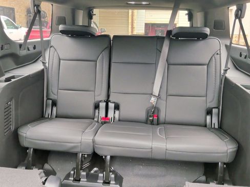 New 2026 GMC Yukon XL Denali w/ Sun & Power Step Package image 40