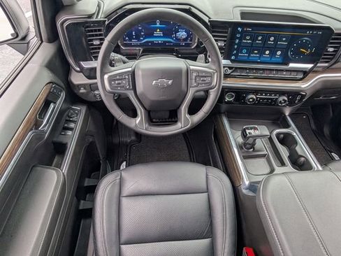 Used 2024 Chevrolet Silverado 1500 RST w/ Rally Edition RWD image 11
