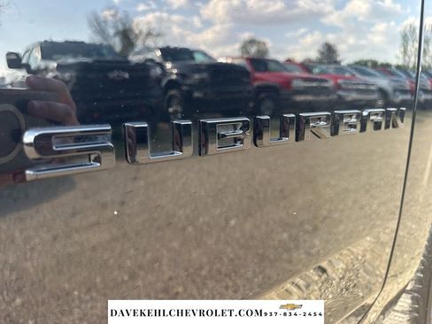 Used 2021 Chevrolet Suburban RST AWD/4WD image 63