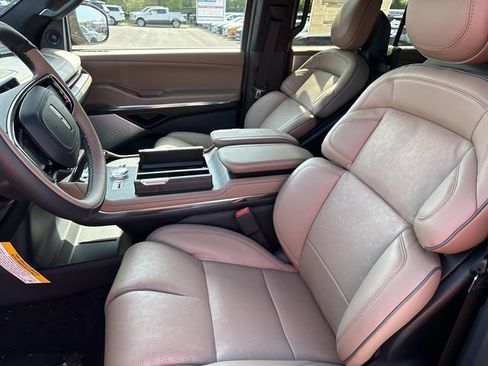 New 2026 Lincoln Navigator Black Label AWD/4WD image 23