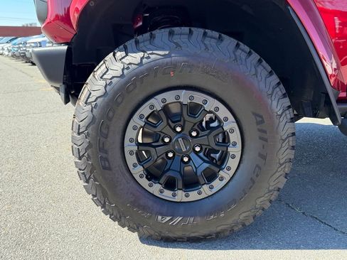 New 2025 Ford Bronco Raptor image 11