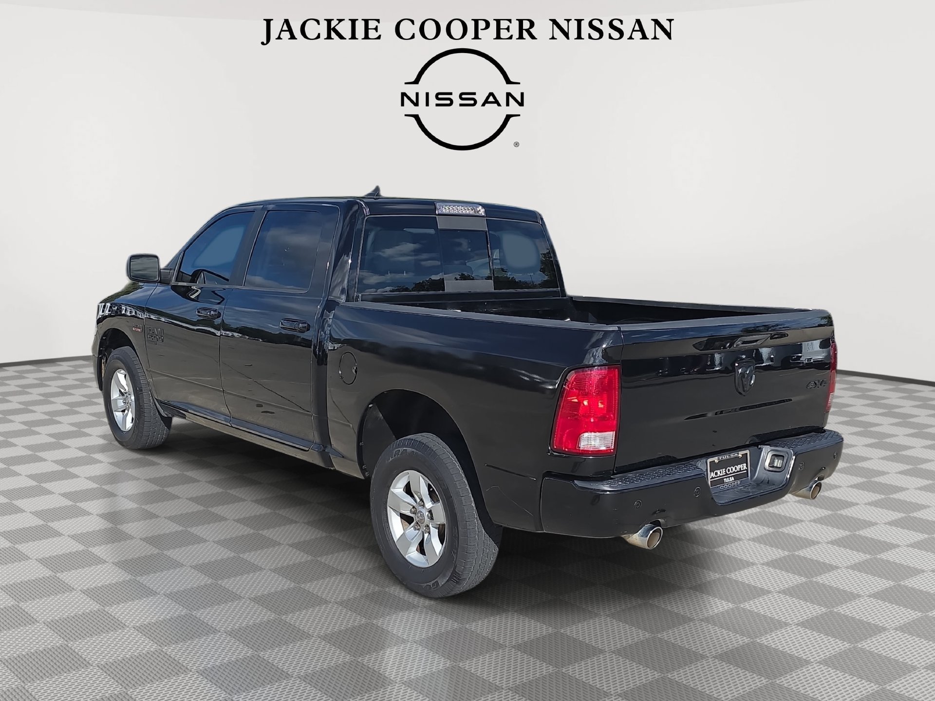 Used 2019 RAM 1500 Big Horn AWD/4WD image 7