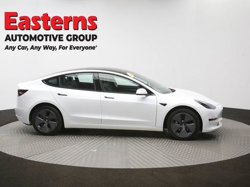Used 2023 Tesla Model 3 Standard Range image 41