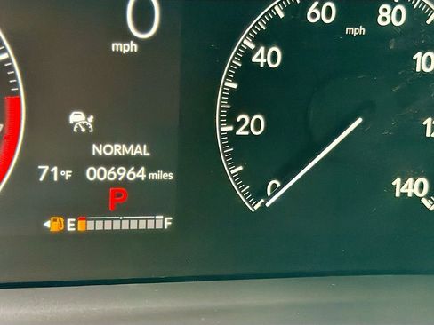 Used 2025 Honda Pilot EX-L image 12