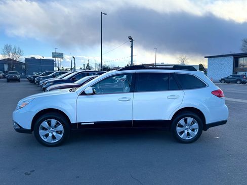Used 2012 Subaru Outback 2.5i Limited w/ Moonroof Pkg image 6
