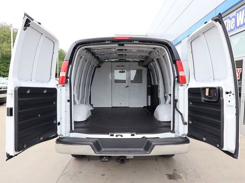 New 2026 Chevrolet Express 2500 w/ Enhanced Convenience Package RWD image 21
