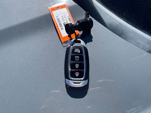 Used 2021 Hyundai Venue SEL w/ Premium Package FWD image 29