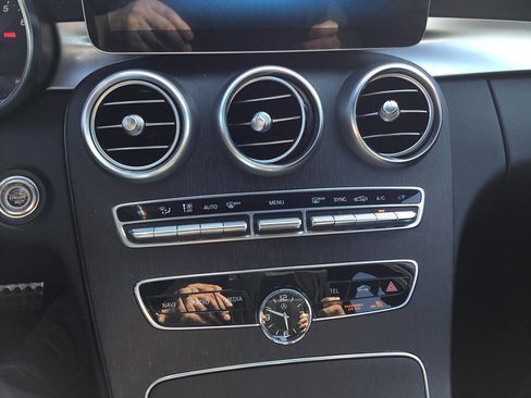 Used 2020 Mercedes-Benz C 300 4MATIC Sedan image 37