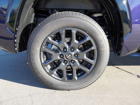 New 2026 Toyota Tundra Platinum w/ Tow Tech Package image 11