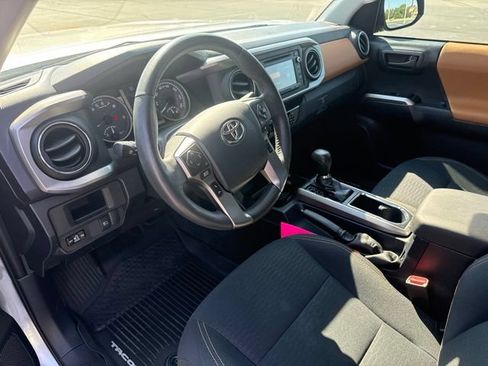 Used 2019 Toyota Tacoma SR5 RWD image 24