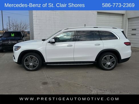 Used 2022 Mercedes-Benz GLS 450 4MATIC image 11