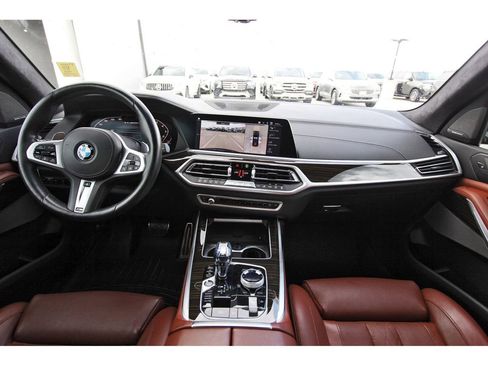 Used 2020 BMW X7 M50i AWD/4WD image 9