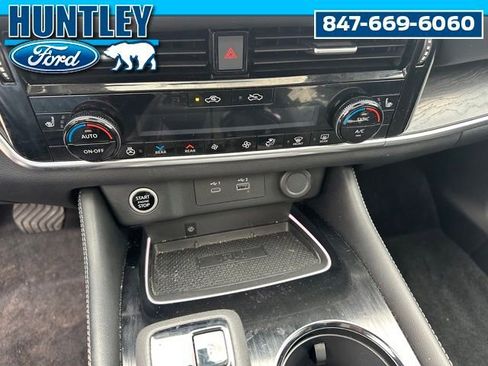 Used 2023 Nissan Rogue Platinum w/ Platinum Premium Package AWD/4WD image 23