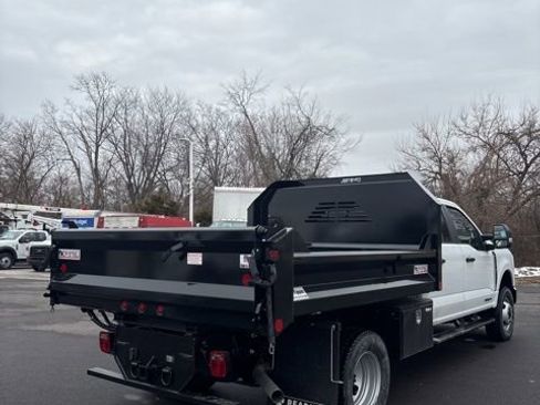 New 2026 Ford F350 XL w/ XL Chrome Package AWD/4WD image 6