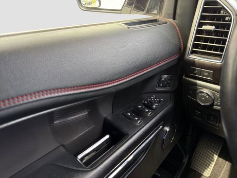 Used 2021 Ford Expedition Max Limited AWD/4WD image 12