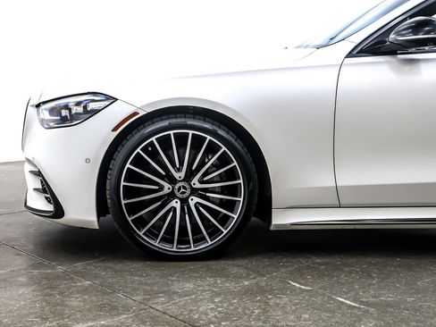 Used 2023 Mercedes-Benz S 580 4MATIC Sedan image 11